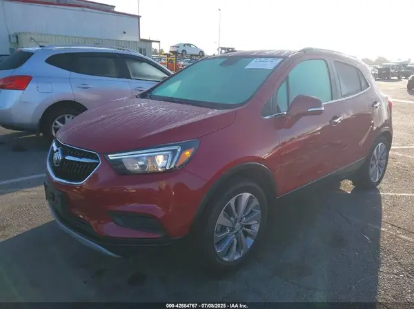 KL4CJASBXJB631160 2018 BUICK ENCORE - Image 2