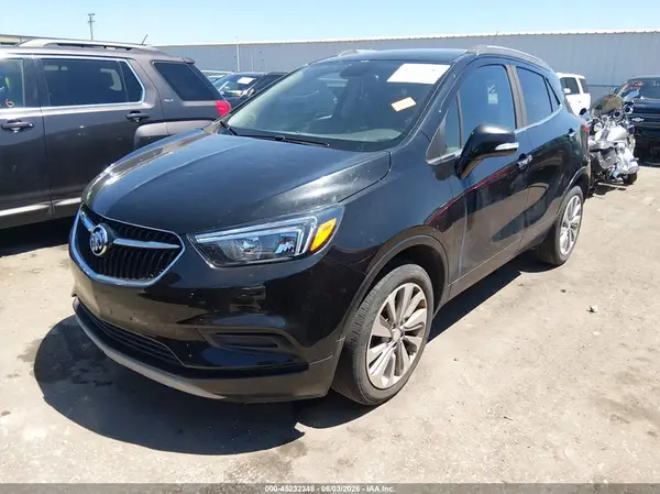 KL4CJASBXJB644846 2018 BUICK ENCORE - Image 2