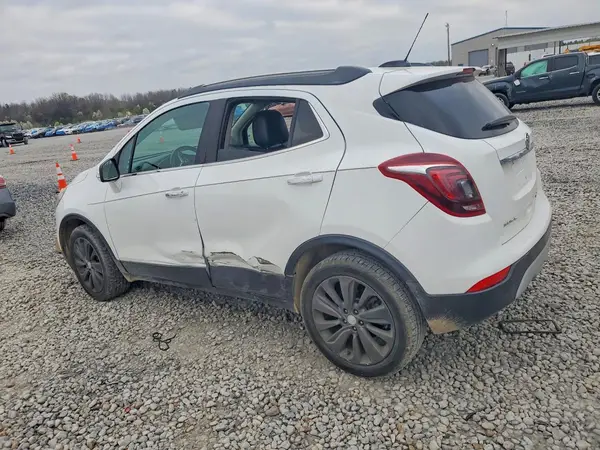 KL4CJASBXJB654535 2018 BUICK ENCORE - Image 2