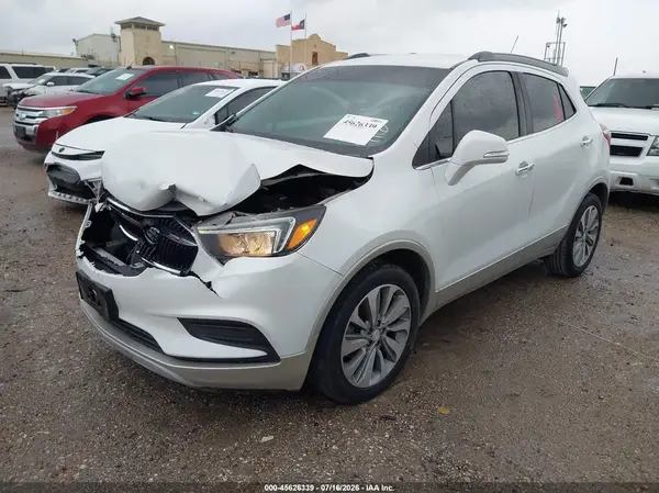 KL4CJASBXJB658231 2018 BUICK ENCORE - Image 2