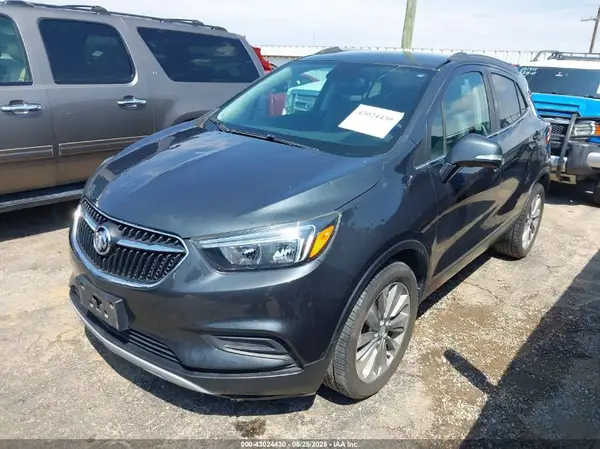 KL4CJASBXJB699524 2018 BUICK ENCORE - Image 2
