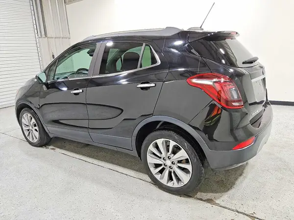 KL4CJASBXJB706245 2018 BUICK ENCORE - Image 2