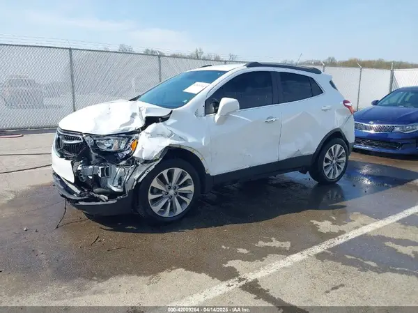 KL4CJASBXLB013307 2020 BUICK ENCORE - Image 2