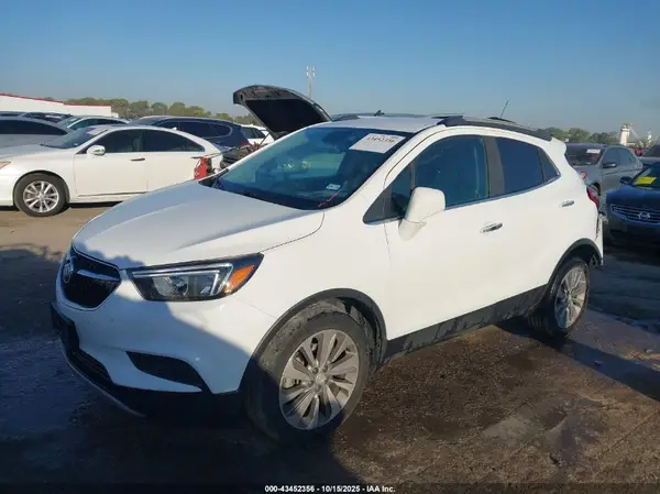 KL4CJASBXLB024811 2020 BUICK ENCORE - Image 2