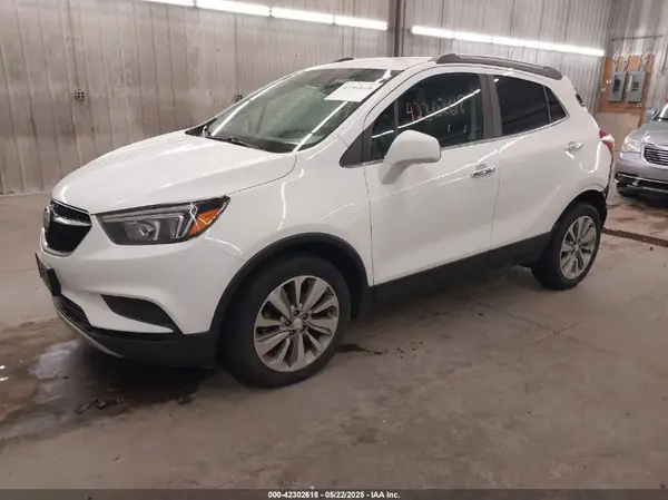 KL4CJASBXLB050566 2020 BUICK ENCORE - Image 2