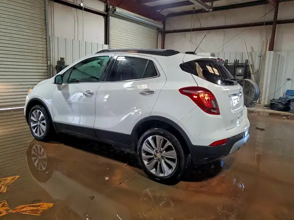 KL4CJASBXLB053578 2020 BUICK ENCORE - Image 2