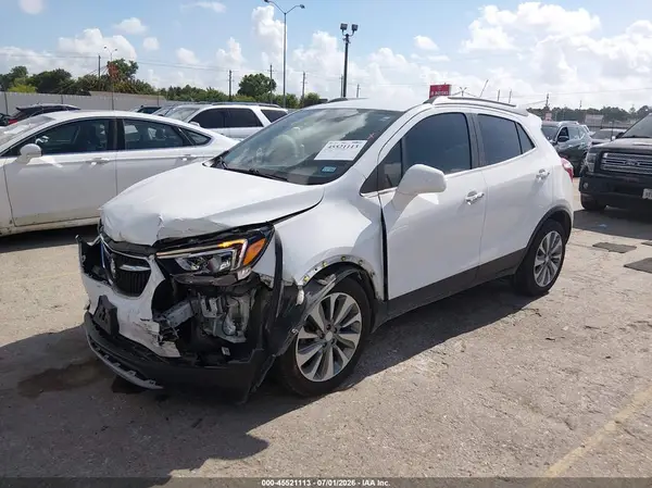 KL4CJASBXLB060515 2020 BUICK ENCORE - Image 2