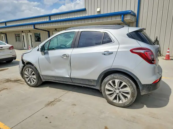 KL4CJASBXLB341178 2020 BUICK ENCORE - Image 2
