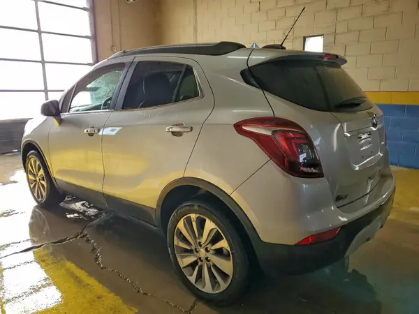 KL4CJASBXLB348003 2020 BUICK ENCORE - Image 2