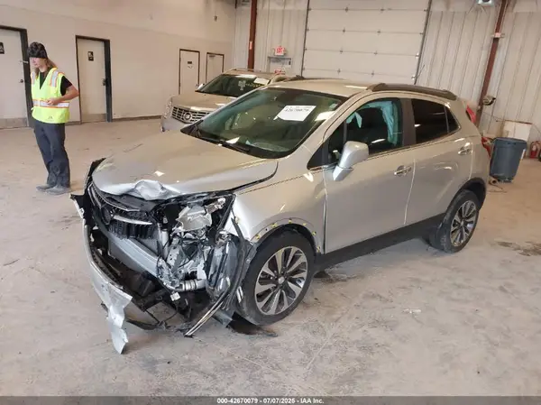 KL4CJASM0NB561630 2022 BUICK ENCORE - Image 2