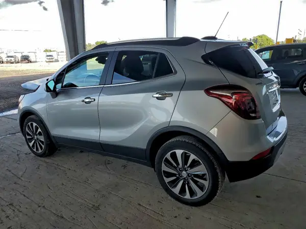 KL4CJASM1NB523596 2022 BUICK ENCORE - Image 2