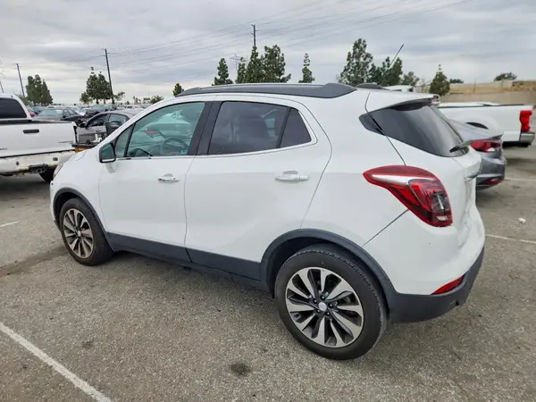KL4CJASM2NB554985 2022 BUICK ENCORE - Image 2