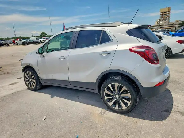 KL4CJASM7NB508438 2022 BUICK ENCORE - Image 2