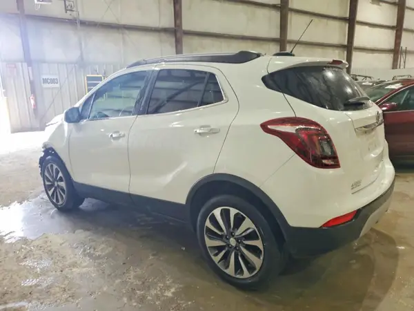 KL4CJASM7NB534215 2022 BUICK ENCORE - Image 2