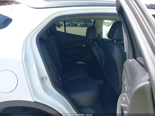 KL4CJASM8NB529900 2022 BUICK ENCORE - Image 8