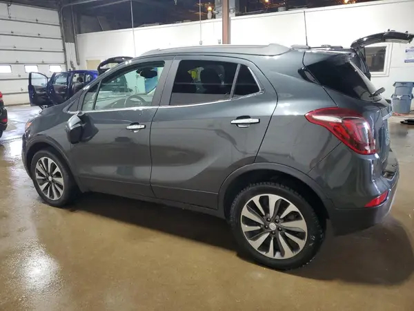 KL4CJBSB0JB572173 2018 BUICK ENCORE - Image 2