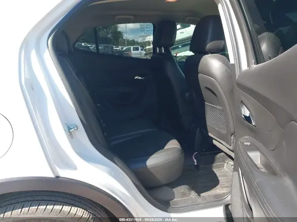 KL4CJBSB1JB519028 2018 BUICK ENCORE - Image 8