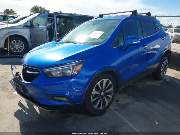 KL4CJBSB1JB643168 2018 BUICK ENCORE - Image 2