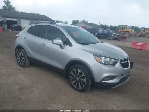 KL4CJBSB3JB638361 2018 BUICK ENCORE - Image 1