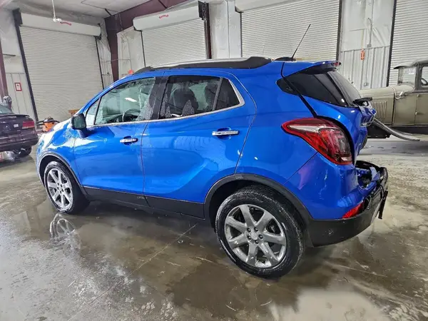 KL4CJBSB4HB058675 2017 BUICK ENCORE - Image 2