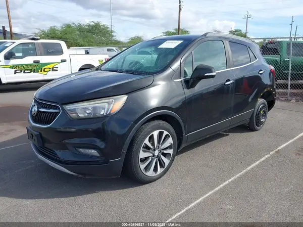 KL4CJBSB4JB533201 2018 BUICK ENCORE - Image 2