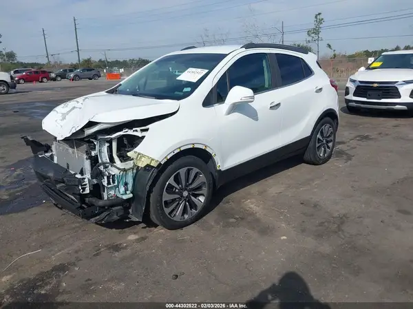 KL4CJBSB4JB582320 2018 BUICK ENCORE - Image 2