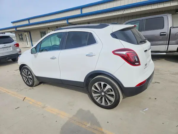 KL4CJBSB4JB607748 2018 BUICK ENCORE - Image 2