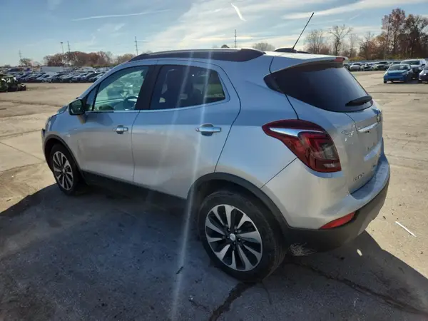 KL4CJBSB4JB682112 2018 BUICK ENCORE - Image 2