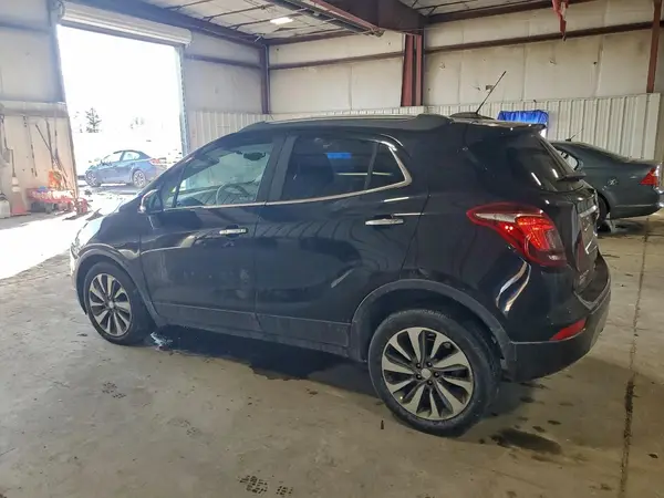 KL4CJBSB5JB648664 2018 BUICK ENCORE - Image 2