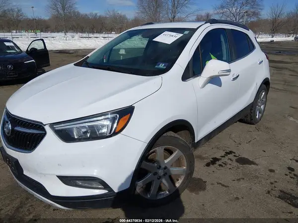 KL4CJBSB6HB033633 2017 BUICK ENCORE - Image 2