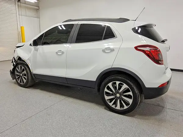 KL4CJBSB6HB094190 2017 BUICK ENCORE - Image 2