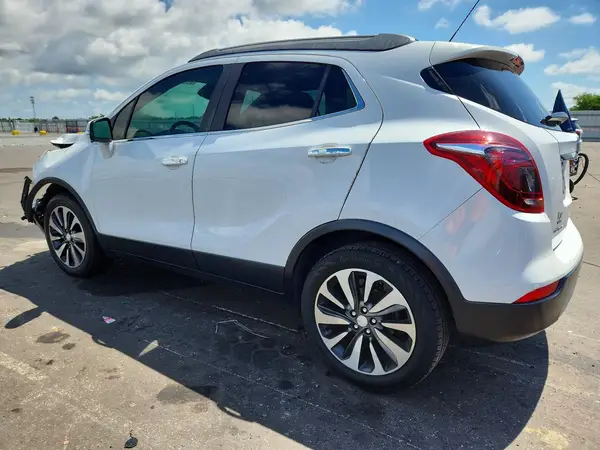 KL4CJBSB6HB097378 2017 BUICK ENCORE - Image 2