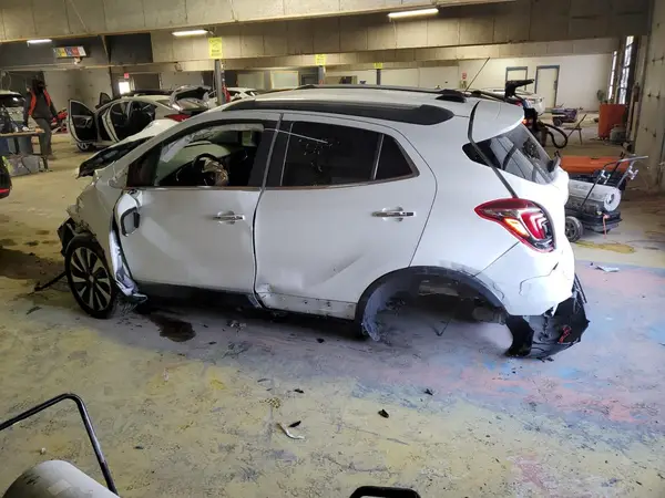 KL4CJBSB7HB081724 2017 BUICK ENCORE - Image 2
