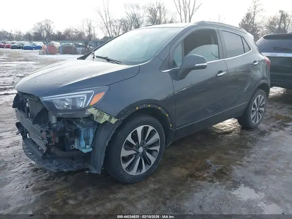 KL4CJBSB7JB580013 2018 BUICK ENCORE - Image 2