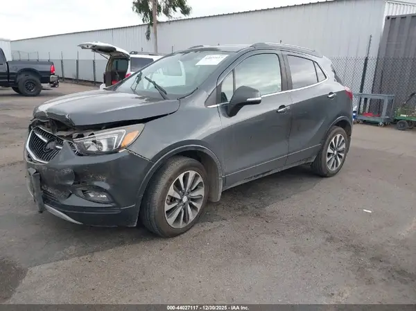 KL4CJBSB7JB641294 2018 BUICK ENCORE - Image 2