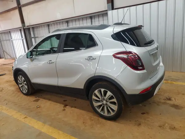KL4CJBSB8HB003453 2017 BUICK ENCORE - Image 2
