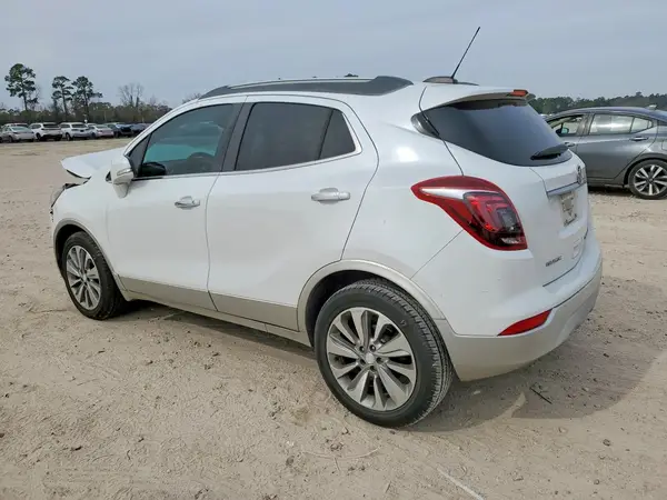 KL4CJBSB8HB013593 2017 BUICK ENCORE - Image 2