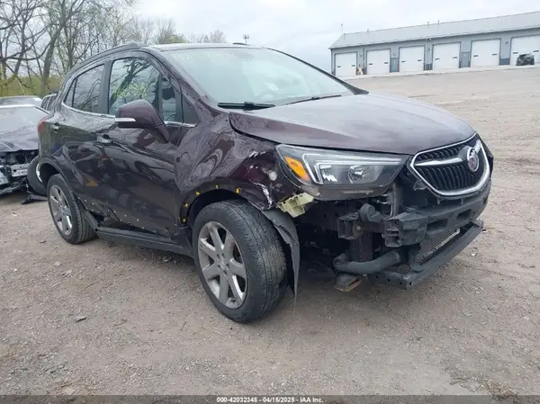 KL4CJBSB8JB639893 2018 BUICK ENCORE - Image 1
