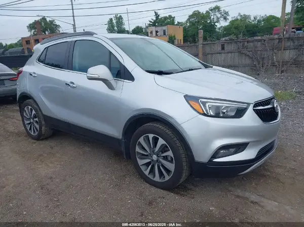 KL4CJBSB8JB672103 2018 BUICK ENCORE - Image 1