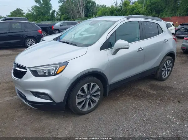KL4CJBSB8JB672103 2018 BUICK ENCORE - Image 2