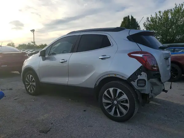 KL4CJBSB9JB580305 2018 BUICK ENCORE - Image 2