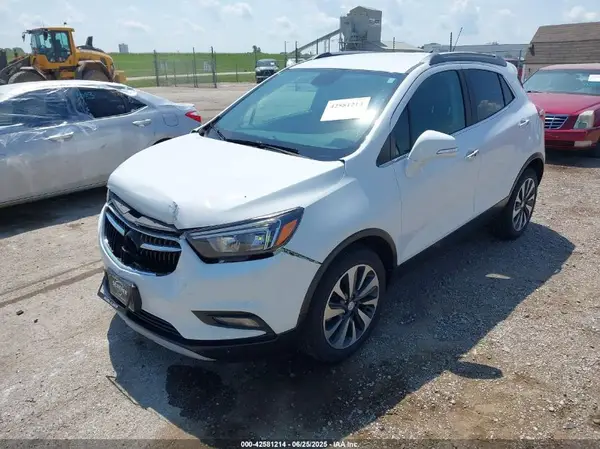 KL4CJBSB9JB682185 2018 BUICK ENCORE - Image 2