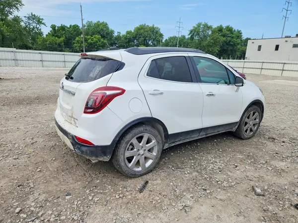 KL4CJBSBXJB580152 2018 BUICK ENCORE - Image 2