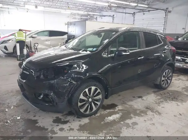 KL4CJCSB0HB211087 2017 BUICK ENCORE - Image 2