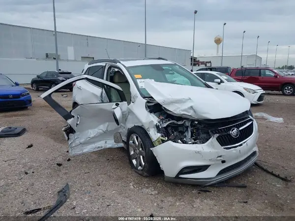 KL4CJCSB0JB562958 2018 BUICK ENCORE - Image 1