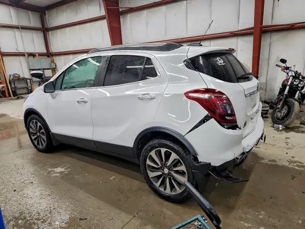 KL4CJCSB0JB695932 2018 BUICK ENCORE - Image 2