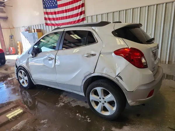 KL4CJCSB1GB588123 2016 BUICK ENCORE - Image 2