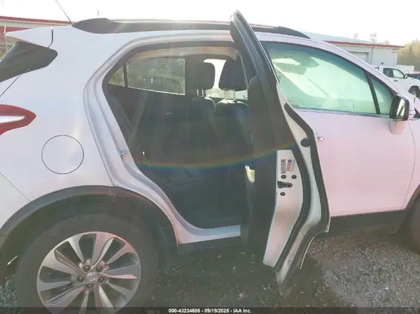 KL4CJCSB1HB007401 2017 BUICK ENCORE - Image 8