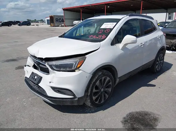 KL4CJCSB1JB526812 2018 BUICK ENCORE - Image 2
