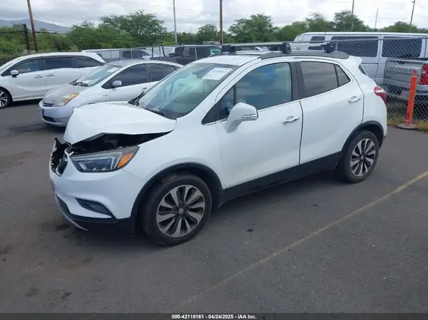 KL4CJCSB1JB528897 2018 BUICK ENCORE - Image 2